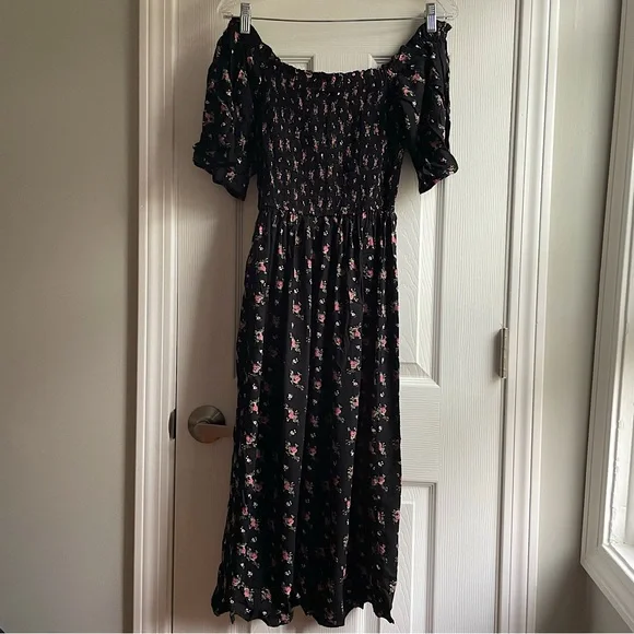 Topshop Black Floral Maxi Sundress. Perfect Condition. Size 2. Topshop Black Floral Maxi Sundress. Perfect Condition. Size 2.